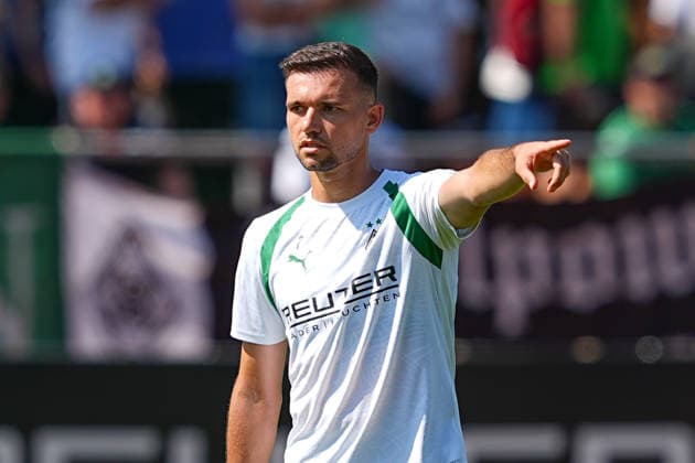 03.08.2026, xydrx, Fußball, Trainingslager, Borussia Mönchengladbach, Saison 2026 2027, Stadion am Birkenmoos: Kevin Stoeger (Borussia Moenchengladbach, 7) gestikulierend DFB regulations prohibit any use of photographs as image sequences and or quasi-video. *** August 3, 2026, xydrx, soccer, training camp, Borussia Mönchengladbach, 2026–2027 season, Birkenmoos Stadium, Kevin Stoeger, Borussia Mönchengladbach, 7 gesturing. DFB regulations prohibit any use of photographs as image sequences and or quasi-video. Copyright: HMBxMedia YannisxDreimann