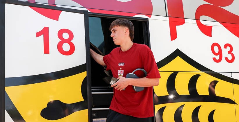 03.08.2026, Deutschland, Grassau, Fußball Bundesliga, Saison 2026 2027, Trainingslager VfB Stuttgart, Leo Sauer *** August 3, 2026, Germany, Grassau, Bundesliga, 2026–2027 season, VfB Stuttgart training camp, Leo Sauer