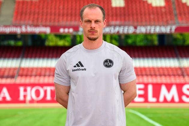 30.07.2026 - 1. FC Nürnberg FCN ( Club ) - 2. Fussball Bundesliga BL - Saison 2026 2027 - Fototermin Porträttermin Vorstellung Präsentation Pressetermin - - xwoxzix - Einzelbild Einzelfoto Portrait Porträt Kopfbild - Jens Kaltenmark ( Spielanalyse 1. FC Nürnberg FCN ) *** July 30, 2026 1 FC Nuremberg FCN Club 2 Soccer Bundesliga BL 2026–2027 Season Photo Op Portrait Session Introduction Presentation Press Conference xwoxzix Single Image Individual Photo Portrait Headshot Jens Kaltenmark Game Analysis 1 FC Nuremberg FCN