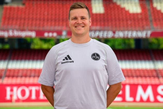 30.07.2026 - 1. FC Nürnberg FCN ( Club ) - 2. Fussball Bundesliga BL - Saison 2026 2027 - Fototermin Porträttermin Vorstellung Präsentation Pressetermin - - xwoxzix - Einzelbild Einzelfoto Portrait Porträt Kopfbild - Dr. Johannes Rüther ( Mannschaftsarzt 1. FC Nürnberg FCN ) *** July 30, 2026 1 FC Nuremberg FCN Club 2 Soccer Bundesliga BL 2026–2027 Season Photo Shoot Portrait Session Introduction Presentation Press Event xwoxzix Single Image Individual Photo Portrait Headshot Dr. Johannes Rüther Team Doctor 1 FC Nuremberg FCN