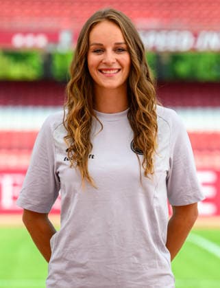 30.07.2026 - 1. FC Nürnberg FCN ( Club ) - 2. Fussball Bundesliga BL - Saison 2026 2027 - Fototermin Porträttermin Vorstellung Präsentation Pressetermin - - xwoxzix - Einzelbild Einzelfoto Portrait Porträt Kopfbild - Helena Schmitz (Performancecoach 1. FC Nürnberg FCN ) *** July 30, 2026 1 FC Nürnberg FCN Club 2 Soccer Bundesliga BL 2026–2027 Season Photo Shoot Portrait Session Introduction Presentation Press Event xwoxzix Single Image Individual Photo Portrait Headshot Helena Schmitz Performance Coach 1 FC Nürnberg FCN