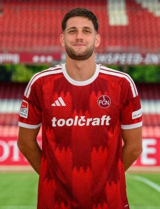 30.07.2026 - 1. FC Nürnberg FCN ( Club ) - 2. Fussball Bundesliga BL - Saison 2026 2027 - Fototermin Porträttermin Vorstellung Präsentation Pressetermin - - xwoxzix - Einzelbild Einzelfoto Portrait Porträt Kopfbild - Styopa Mkrtchyan (5, 1. FC Nürnberg FCN ) *** July 30, 2026 1 FC Nuremberg FCN Club 2 Soccer Bundesliga BL 2026–2027 Season Photo Shoot Portrait Session Introduction Presentation Press Event xwoxzix Single Image Individual Photo Portrait Headshot Styopa Mkrtchyan 5, 1 FC Nuremberg FCN
