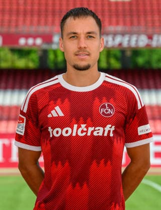 30.07.2026 - 1. FC Nürnberg FCN ( Club ) - 2. Fussball Bundesliga BL - Saison 2026 2027 - Fototermin Porträttermin Vorstellung Präsentation Pressetermin - - xwoxzix - Einzelbild Einzelfoto Portrait Porträt Kopfbild - Julian Justvan (10, 1. FC Nürnberg FCN ) *** July 30, 2026 1 FC Nuremberg FCN Club 2 Soccer Bundesliga BL 2026–2027 Season Photo Shoot Portrait Session Introduction Presentation Press Event xwoxzix Single Image Single Photo Portrait Headshot Julian Justvan 10, 1 FC Nuremberg FCN