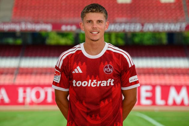 30.07.2026 - 1. FC Nürnberg FCN ( Club ) - 2. Fussball Bundesliga BL - Saison 2026 2027 - Fototermin Porträttermin Vorstellung Präsentation Pressetermin - - xwoxzix - Einzelbild Einzelfoto Portrait Porträt Kopfbild - Finn Becker (22, 1. FC Nürnberg FCN ) *** July 30, 2026 1 FC Nürnberg FCN Club 2 Soccer Bundesliga BL 2026–2027 Season Photo Shoot Portrait Session Introduction Presentation Press Event xwoxzix Single Image Individual Photo Portrait Headshot Finn Becker, 22, 1 FC Nuremberg FCN