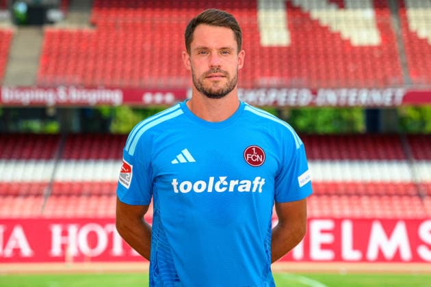 30.07.2026 - 1. FC Nürnberg FCN ( Club ) - 2. Fussball Bundesliga BL - Saison 2026 2027 - Fototermin Porträttermin Vorstellung Präsentation Pressetermin - - xwoxzix - Einzelbild Einzelfoto Portrait Porträt Kopfbild - Christian Mathenia (26, 1. FC Nürnberg FCN ) *** July 30, 2026 1 FC Nuremberg FCN Club 2 Soccer Bundesliga BL 2026–2027 Season Photo Shoot Portrait Session Introduction Presentation Press Event xwoxzix Single Image Single Photo Portrait Headshot Christian Mathenia, 26, 1 FC Nuremberg FCN
