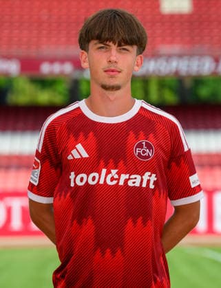 30.07.2026 - 1. FC Nürnberg FCN ( Club ) - 2. Fussball Bundesliga BL - Saison 2026 2027 - Fototermin Porträttermin Vorstellung Präsentation Pressetermin - - xwoxzix - Einzelbild Einzelfoto Portrait Porträt Kopfbild - Marc Kornwachs Barjuan (35, 1. FC Nürnberg FCN ) *** July 30, 2026 1 FC Nuremberg FCN Club 2 Soccer Bundesliga BL 2026–2027 Season Photo Shoot Portrait Session Introduction Presentation Press Event xwoxzix Single Image Single Photo Portrait Headshot Marc Kornwachs Barjuan 35, 1 FC Nuremberg FCN