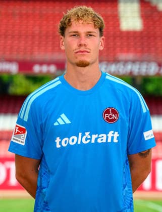 30.07.2026 - 1. FC Nürnberg FCN ( Club ) - 2. Fussball Bundesliga BL - Saison 2026 2027 - Fototermin Porträttermin Vorstellung Präsentation Pressetermin - - xwoxzix - Einzelbild Einzelfoto Portrait Porträt Kopfbild - Nicolas Ortegel (46, 1. FC Nürnberg FCN ) *** July 30, 2026 1 FC Nuremberg FCN Club 2 Soccer Bundesliga BL 2026–2027 Season Photo Shoot Portrait Session Introduction Presentation Press Event xwoxzix Single Image Single Photo Portrait Headshot Nicolas Ortegel 46, 1 FC Nuremberg FCN