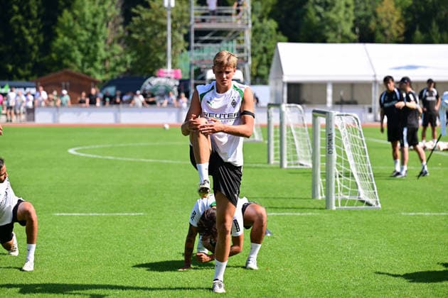 03.08.2026; Rottach-Egern; Fussball, Herren, Saison 2026 2027, Trainingslager Borussia Moenchengladbach Jan Leszczynski (Gladbach) DFL regulations prohibit any use of photographs as image sequences and or quasi-video. Stadion Am Birkenmoos Bayern Deutschland *** August 3, 2026 Rottach Egern Soccer, Men s, 2026–2027 Season, Borussia Mönchengladbach Training Camp Jan Leszczynski Gladbach DFL regulations prohibit any use of photographs as image sequences and or quasi-video Stadion Am Birkenmoos Bavaria, Germany