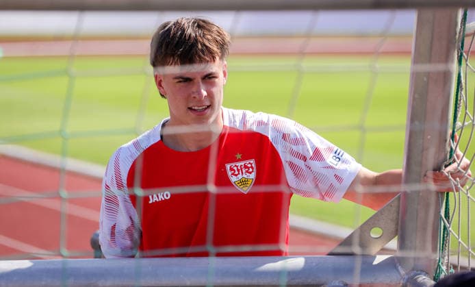 03.08.2026, Deutschland, Grassau, Fußball Bundesliga, Saison 2026 2027, Trainingslager VfB Stuttgart, Leo Sauer *** August 3, 2026, Germany, Grassau, Bundesliga, 2026–2027 season, VfB Stuttgart training camp, Leo Sauer