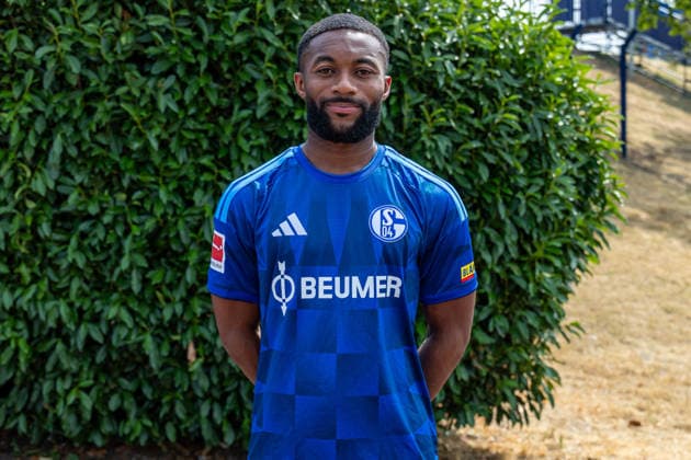 03.08.2026, Porträttermin 2026 2027 beim FC Schake 04, 1. Bundesliga, , Moussa Sylla (FC Schalke 04). Gelsenkirchen Veltins Arena NRW Deutschland xRHR-FOTO DEx *** August 3, 2026, Photo shoot for the 2026–2027 season at FC Schalke 04, Bundesliga 1, , Moussa Sylla, FC Schalke 04, Gelsenkirchen, Veltins Arena, North Rhine-Westphalia, Germany, xRHR, PHOTO DEx Copyright: DennisxEwert RHR-FOTOx RHR-FOTO DE