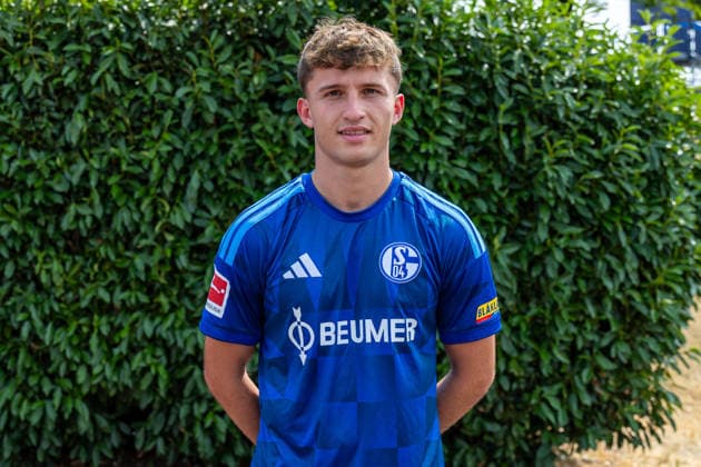 03.08.2026, Porträttermin 2026 2027 beim FC Schake 04, 1. Bundesliga, , Vitalie Becker (FC Schalke 04). Gelsenkirchen Veltins Arena NRW Deutschland xRHR-FOTO DEx *** August 3, 2026, 2026–2027 photo shoot at FC Schalke 04, Bundesliga 1, , Vitalie Becker, FC Schalke 04, Gelsenkirchen, Veltins Arena, North Rhine-Westphalia, Germany, xRHR, PHOTO DEx Copyright: DennisxEwert RHR-FOTOx RHR-FOTO DE
