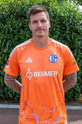 03.08.2026, Porträttermin 2026 2027 beim FC Schake 04, 1. Bundesliga, , Torwart Kevin Müller (FC Schalke 04). Gelsenkirchen Veltins Arena NRW Deutschland xRHR-FOTO DEx *** August 3, 2026, 2026–2027 photo shoot at FC Schalke 04, Bundesliga 1, , goalkeeper Kevin Müller, FC Schalke 04, Gelsenkirchen, Veltins Arena, North Rhine-Westphalia, Germany, xRHR FOTO DEx Copyright: DennisxEwert RHR-FOTOx RHR-FOTO DE
