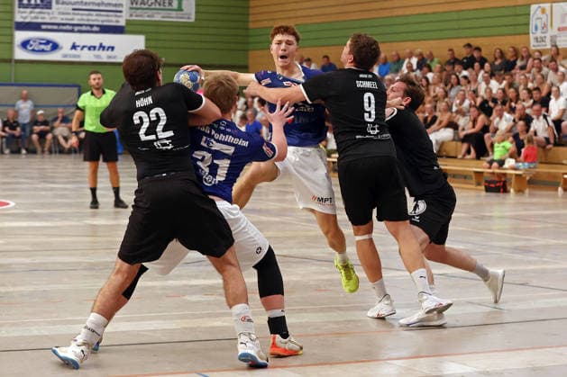 03.08.2026, xovx, Handball Lindencup, HSG Pohlheim - HSG Linden v.l. Jakob Höhn (HSG Linden), Noah Well (HSG Pohlheim), Jonathan Martenstein (HSG Pohlheim), Moritz Schmeel (HSG Linden), Moritz Ebert (HSG Linden) Linden Stadthalle Hessen Deutschland (DE) *** August 3, 2026, xovx, Lindencup Handball, HSG Pohlheim vs. HSG Linden: Jakob Höhn (HSG Linden), Noah Well (HSG Pohlheim), Jonathan Martenstein (HSG Pohlheim), Moritz Schmeel (HSG Linden), Moritz Ebert (HSG Linden); Linden City Hall, Hesse, Germany, DE