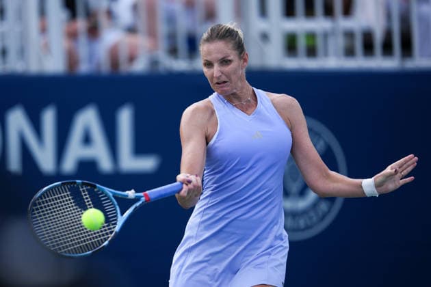 National Bank Open 2026 - Day 3 TORONTO, CANADA - AUGUST 3 : Karolina Pliskova of Czech Republic in action against Oleksandra Oliynykova of Ukraine in the round of 128 during the WTA, Tennis Damen 1000 National Bank Open in Toronto, Ontario, Canada on August 3, 2026. Mert Alper Dervis Anadolu Toronto Canada. Editorial use only. Please get in touch for any other usage.  Copyright: x2026xAnadoluxMertxAlperxDervisx
