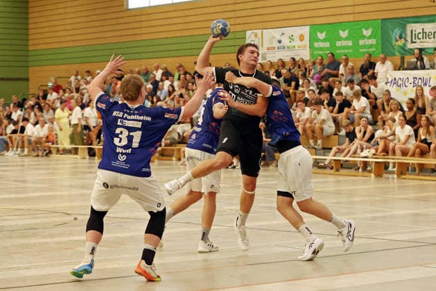 03.08.2026, xovx, Handball Lindencup, HSG Pohlheim - HSG Linden v.l. Noah Well (HSG Pohlheim), Leon Friedl (HSG Pohlheim), Moritz Schmeel (HSG Linden), Torben Dönges (HSG Pohlheim) Linden Stadthalle Hessen Deutschland (DE) *** August 3, 2026, xovx, Lindencup Handball Tournament, HSG Pohlheim vs. HSG Linden: Noah Well (HSG Pohlheim), Leon Friedl (HSG Pohlheim), Moritz Schmeel (HSG Linden), Torben Dönges (HSG Pohlheim), Linden City Hall, Hesse, Germany, DE