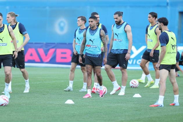 Croatia, Zagreb, 030826. Maksimir Stadium. Training of Kauno Zalgiris before the match of the third round of UEFA Champions League qualification against GNK Dinamo. Photo: Ranko Suvar CROPIX Zagreb Croatia Copyright: xxRankoxSuvarx zalgiris_trening4-030826