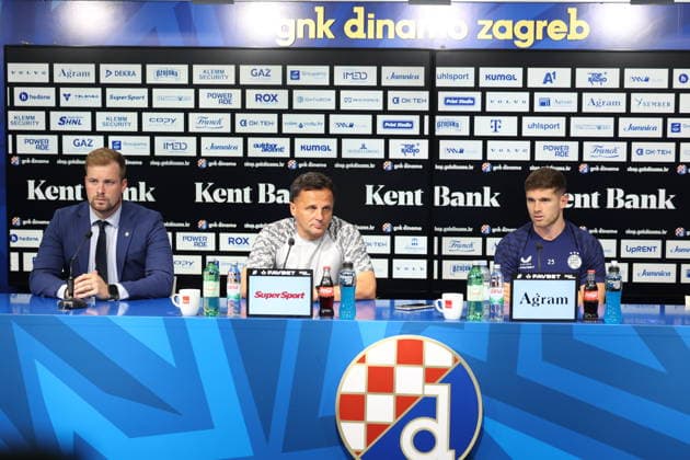 Croatia, Zagreb, 030826. Maksimir Stadium. press conference, PK, Pressekonferenz of GNK Dinamo before the match of the third round of UEFA Champions League qualification against Kauno Zalgiris. In the photo: Mario Kovacevic, Moris Valincic. Photo: Ranko Suvar CROPIX Zagreb Croatia Copyright: xxRankoxSuvarx dinamo_press3-030826