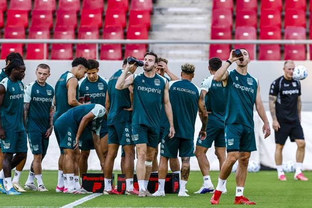 Athens , 03-08-2026 , Stadio Georgios Karaiskakis , third qualifying round of the Champions League , season 2026 2027 , training NEC in Athens , picture shows players drinking Training NEC Athens  x205435286x Copyright: