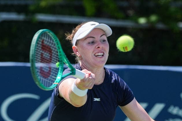 WTA, Tennis Damen Masters 1000 National Bank Open Toronto 2026 - Round of 128 - Day 3 Talia Gibson of Australia plays a forehand during the Women™s Singles round of 128 match against Elisabetta Cocciaretto of Italy on day 3 of the WTA Masters 1000 National Bank Open at Sobeys Stadium on August 3, 2026, in Toronto, Canada. (Photo by Leonardo Ramirez Eyepix Group) Copyright: xLeonardoxRamirezx xEyepixxGroupx LR03082026-07085