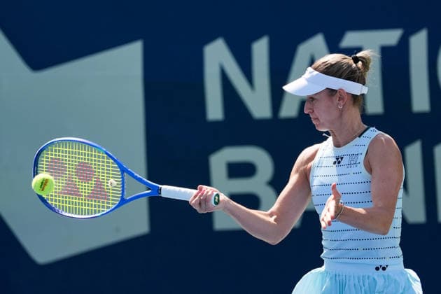 WTA, Tennis Damen Masters 1000 National Bank Open Toronto 2026 - Round of 128 - Day 3 Anna Bondar of Hungary plays a forehand against Anhelina Kalinina of Ukraine during the Women™s Singles round of 128 match on day 3 of the WTA Masters 1000 National Bank Open at Sobeys Stadium. on August 3, 2026 in Toronto, Canada. (Photo by Leonardo Ramirez Eyepix Group) Copyright: xLeonardoxRamirezx xEyepixxGroupx LR03082026-05543