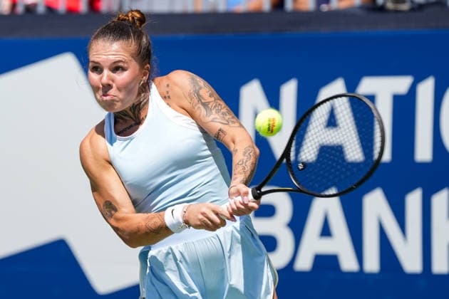WTA, Tennis Damen Masters 1000 National Bank Open Toronto 2026 - Round of 128 - Day 3 Oleksandra Oliynykova of Ukraine hits a two-handed backhand against Karolina Pliskova of Czechia during the Women™s Singles round of 128 match on day 3 of the WTA Masters 1000 National Bank Open at Sobeys Stadium. on August 3, 2026 in Toronto, Canada. (Photo by Leonardo Ramirez Eyepix Group) Copyright: xLeonardoxRamirezx xEyepixxGroupx LR03082026-06718