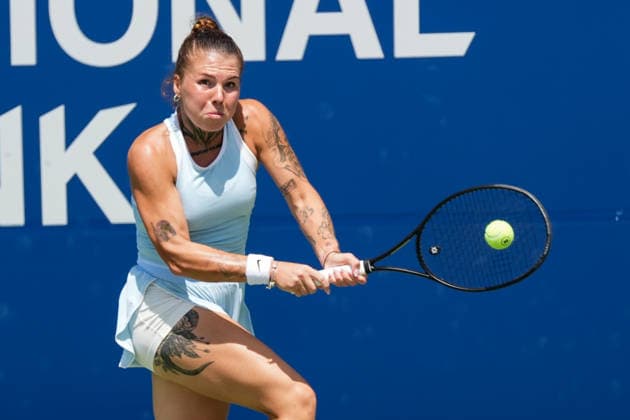 WTA, Tennis Damen Masters 1000 National Bank Open Toronto 2026 - Round of 128 - Day 3 Oleksandra Oliynykova of Ukraine hits a two-handed backhand against Karolina Pliskova of Czechia during the Women™s Singles round of 128 match on day 3 of the WTA Masters 1000 National Bank Open at Sobeys Stadium. on August 3, 2026 in Toronto, Canada. (Photo by Leonardo Ramirez Eyepix Group) Copyright: xLeonardoxRamirezx xEyepixxGroupx LR03082026-07060