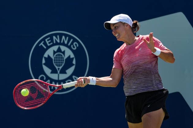WTA, Tennis Damen Masters 1000 National Bank Open Toronto 2026 - Round of 128 - Day 3 Anhelina Kalinina of Ukraine plays a forehand against Anna Bondar of Hungary during the Women™s Singles round of 128 match on day 3 of the WTA Masters 1000 National Bank Open at Sobeys Stadium. on August 3, 2026 in Toronto, Canada. (Photo by Leonardo Ramirez Eyepix Group) Copyright: xLeonardoxRamirezx xEyepixxGroupx LR03082026-06317