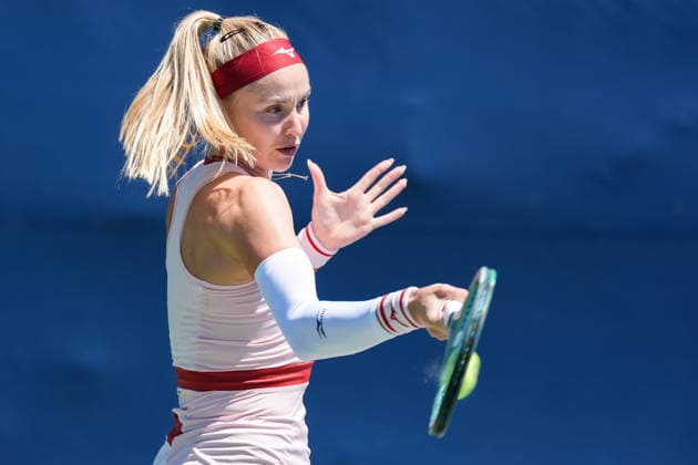 WTA, Tennis Damen Masters 1000 National Bank Open Toronto 2026 - Round of 128 - Day 3 Rebecca Sramkova of Slovakia plays a forehand during the Women™s Singles round of 128 match against Anna Blinkova of Russia on day 3 of the WTA Masters 1000 National Bank Open at Sobeys Stadium on August 3, 2026, in Toronto, Canada. (Photo by Leonardo Ramirez Eyepix Group) Copyright: xLeonardoxRamirezx xEyepixxGroupx LR03082026-07344