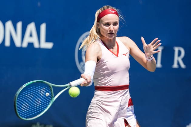 WTA, Tennis Damen Masters 1000 National Bank Open Toronto 2026 - Round of 128 - Day 3 Rebecca Sramkova of Slovakia plays a forehand during the Women™s Singles round of 128 match against Anna Blinkova of Russia on day 3 of the WTA Masters 1000 National Bank Open at Sobeys Stadium on August 3, 2026, in Toronto, Canada. (Photo by Leonardo Ramirez Eyepix Group) Copyright: xLeonardoxRamirezx xEyepixxGroupx LR03082026-07935