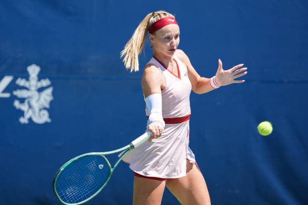 WTA, Tennis Damen Masters 1000 National Bank Open Toronto 2026 - Round of 128 - Day 3 Rebecca Sramkova of Slovakia plays a forehand during the Women™s Singles round of 128 match against Anna Blinkova of Russia on day 3 of the WTA Masters 1000 National Bank Open at Sobeys Stadium on August 3, 2026, in Toronto, Canada. (Photo by Leonardo Ramirez Eyepix Group) Copyright: xLeonardoxRamirezx xEyepixxGroupx LR03082026-07435