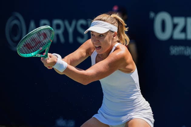 WTA, Tennis Damen Masters 1000 National Bank Open Toronto 2026 - Round of 128 - Day 3 Anna Blinkova of Russia plays a backhand during the Women™s Singles round of 128 match against Rebecca Sramkova of Slovakia on day 3 of the WTA Masters 1000 National Bank Open at Sobeys Stadium on August 3, 2026, in Toronto, Canada. (Photo by Leonardo Ramirez Eyepix Group) Copyright: xLeonardoxRamirezx xEyepixxGroupx LR03082026-08173