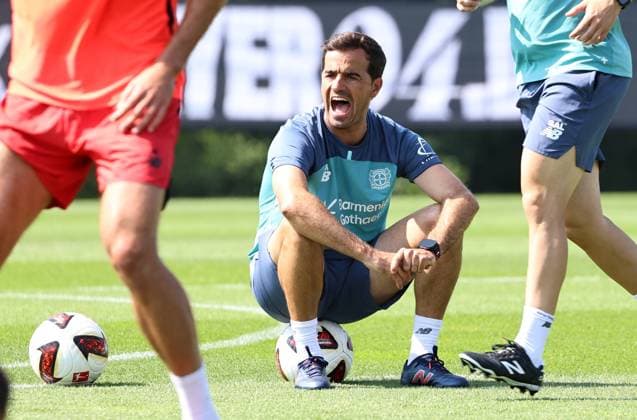 GER, Trainingslager Bayer 04 Leverkusen - Blankenhain 03.08.2026, Blankenhain, GER, Saison 2026 2027, 1.Bundesliga, Bayer 04 Leverkusen - Trainingslager im Bild Trainer Carles Martinez (Leverkusen) DFL regulations prohibit any use of photographs as image sequences and or quasi-video *** GER, Bayer 04 Leverkusen Training Camp in Blankenhain, August 3, 2026, Blankenhain, GER, 2026–2027 Season, Bundesliga 1, Bayer 04 Leverkusen Training Camp in Pictures: Coach Carles Martinez, Leverkusen. DFL regulations prohibit any use of photographs as image sequences and or quasi-video content.
