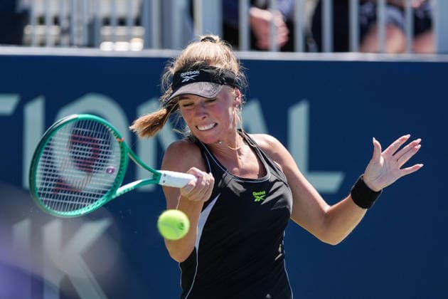 WTA, Tennis Damen Masters 1000 National Bank Open Toronto 2026 - Round of 128 - Day 3 Magdalena French of Poland plays a forehand during the Women™s Singles round of 128 match against Leolia Jeanjean of France on day 3 of the WTA Masters 1000 National Bank Open at Sobeys Stadium on August 3, 2026, in Toronto, Canada. (Photo by Leonardo Ramirez Eyepix Group) Copyright: xLeonardoxRamirezx xEyepixxGroupx LR03082026-09042