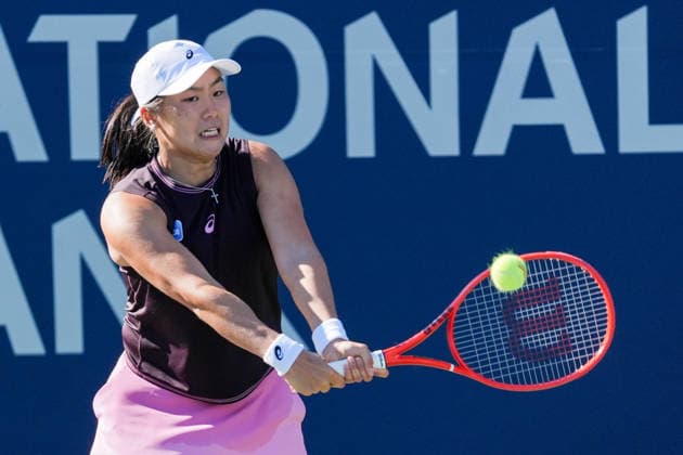 WTA, Tennis Damen Masters 1000 National Bank Open Toronto 2026 - Round of 128 - Day 3 Janice Tjen of Indonesia plays a backhand during the Women™s Singles round of 128 match against Liudmila Samsonova of Russia on day 3 of the WTA Masters 1000 National Bank Open at Sobeys Stadium on August 3, 2026, in Toronto, Canada. (Photo by Leonardo Ramirez Eyepix Group) Copyright: xLeonardoxRamirezx xEyepixxGroupx LR03082026-02696