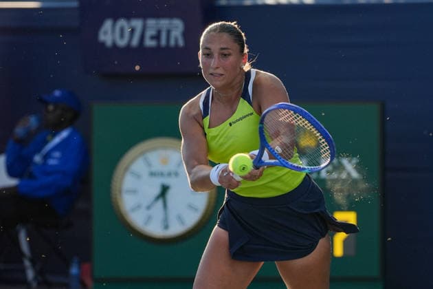 WTA, Tennis Damen Masters 1000 National Bank Open Toronto 2026 - Round of 128 - Day 3 Panna Udvardy of Hungary plays a backhand during the Women™s Singles round of 128 match against Eva Lys of Germany on day 3 of the WTA Masters 1000 National Bank Open at Sobeys Stadium on August 3, 2026, in Toronto, Canada. (Photo by Leonardo Ramirez Eyepix Group) Copyright: xLeonardoxRamirezx xEyepixxGroupx LR03082026-05040