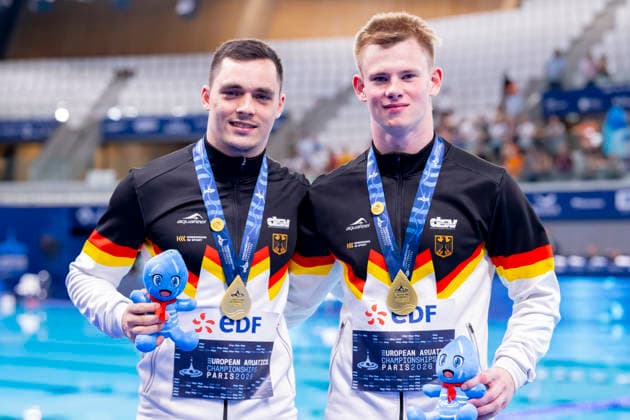 France, Paris, Centre Aquatique Olympique Metropole du Grand Paris, 03.08.2026, European Aquatics Championships Artistic Swimming, Day 4, Men™s 3m Springboard Synchro Final, Lou Noel Guy Massenberg and Jonathan Giesbert Schauer of Germany celebrate winning the Gold Medal, Photo by Eibner Pressefoto Tino Henschel European Aquatics Championships Artistic Swimming, Day 4, Men™s 3m Springboard Synchro Final Paris *** France, Paris, Centre Aquatique Olympique Metropole du Grand Paris, August 3, 2026, European Aquatics Championships – Artistic Swimming, Day 4, Men’s 3m Springboard Synchronized Final, Lou Noel Guy Massenberg and Jonathan Giesbert Schauer of Germany celebrate winning the gold medal, Photo by Eibner Pressefoto Tino Henschel European Aquatics Championships Artistic Swimming, Day 4, Men’s 3m Springboard Synchronized Final, Paris Copyright: xEibnerxPressefotox