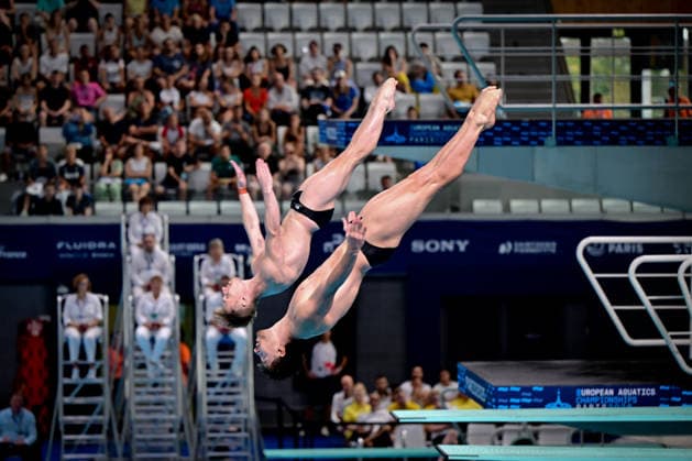 European Aquatics Championship 2026 - Men s Synchronized 3m Springboard Final Anthony Harding and Jack Laugher from Great Britain during the Men s synchronized 3m Springboard final at the European Aquatics Championship on August 3rd, 2026 in Saint Denis, Paris, France. Photo by Tomas Stevens ABACAPRESS.COM Saint Denis Ile-de-France France  Copyright: xStevensxTomas ABACAx