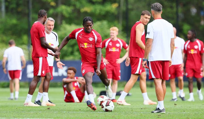 RB Leipzig - AUT Trainingslager Bundesliga Saalfelden, 03.08.2026, Gut Brandlhof, Fussball, Bundesliga, GER , RB Leipzig - Trainingslager in Saalfelden am Steinernen Meer AUT. , Im Bild: Castello Lukeba (23, RB Leipzig) , *** RB Leipzig (AUT) Training Camp, Bundesliga, Saalfelden, August 3, 2026, Gut Brandlhof, Soccer, Bundesliga, GER, RB Leipzig Training Camp in Saalfelden am Steinernen Meer (AUT), Pictured: Castello Lukeba 23, RB Leipzig, Picture Point