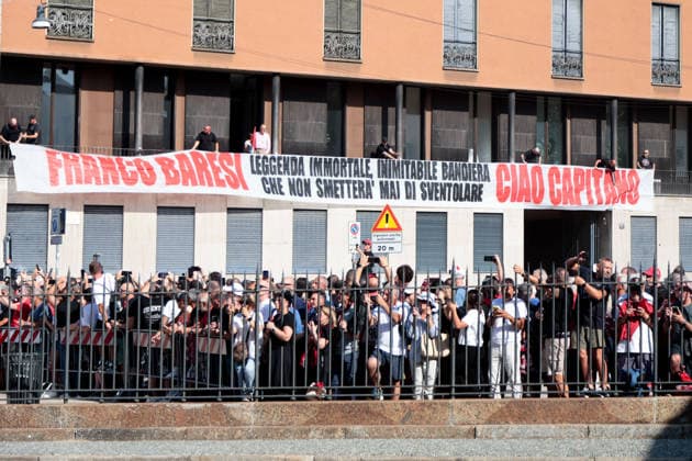 IPA87228477 - Milan: Franco Baresi™s Funeral at the Basilica of Sant™Ambrogio In the photo: banners from fans in the South Stand  Copyright: xFrancescoxEnriquezx xPoolxEnriquezxPiaggesix 0863313290st