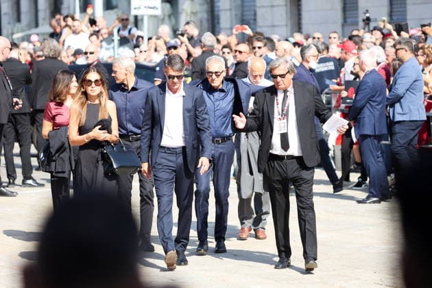 IPA87228973 - Milan: Franco Baresi™s Funeral at the Basilica of Sant™Ambrogio Pictured: Paolo Maldini with his wife Adriana  Copyright: xFrancescoxEnriquezx xPoolxEnriquezxPiaggesix 0863315698st