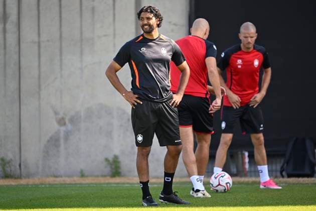 Antwerp FC presents new signing head coach Compper Marvin ANTWERPEN, BELGIUM - AUGUST 04 : New signing Compper Marvin head coach of Antwerp FC leads his first training at the Bosuil stadium training grounds on August 04, 2026 in Antwerpen, Belgium, 04 08 2026 Antwerpen Belgium  Copyright: xNicoxVereeckenx