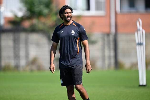 Antwerp FC presents new signing head coach Compper Marvin ANTWERPEN, BELGIUM - AUGUST 04 : New signing head coach of Antwerp FC Compper Marvin leads his first training at the Bosuil stadium training grounds on August 04, 2026 in Antwerpen, Belgium, 04 08 2026 Antwerpen Belgium  Copyright: xNicoxVereeckenx
