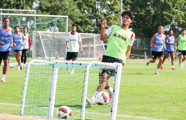 04.08.2026, Deutschland, Grassau, Fußball Bundesliga, Saison 2026 2027, Trainingslager VfB Stuttgart, Ertugrul Yigit *** August 4, 2026, Germany, Grassau, Bundesliga, 2026–2027 season, VfB Stuttgart training camp, Ertugrul Yigit