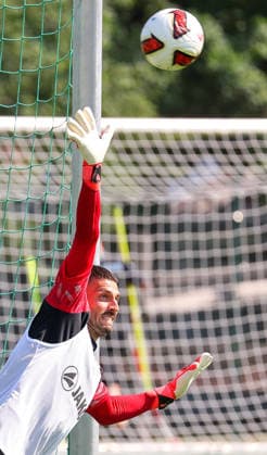 04.08.2026, Deutschland, Grassau, Fußball Bundesliga, Saison 2026 2027, Trainingslager VfB Stuttgart, Fabian Bredlow *** August 4, 2026, Germany, Grassau, Bundesliga, 2026–2027 season, VfB Stuttgart training camp, Fabian Bredlow