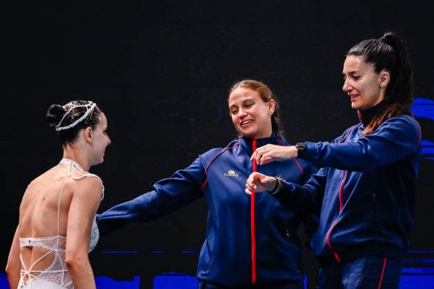 Iris Tio Casas of Spain reacts after competing in the Artistic Swimming Women s Solo Technical Final with the coaches during the European Aquatics Championships at the Olympic Aquatic Center in Paris (France), August 4, 2026. Andrea Staccioli