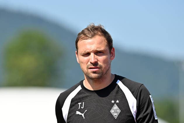 04.08.2026; Rottach-Egern; Fussball, Herren, Saison 2026 2027, Trainingslager Borussia Moenchengladbach Tony Jantschke (Assistenztrainer Gladbach) DFL regulations prohibit any use of photographs as image sequences and or quasi-video. Stadion Am Birkenmoos Bayern Deutschland *** August 4, 2026 Rottach Egern Soccer, Men s, 2026–2027 season, Borussia Mönchengladbach training camp, Tony Jantschke, assistant coach at Gladbach. DFL regulations prohibit any use of photographs as image sequences and or quasi-video. Am Birkenmoos Stadium, Bavaria, Germany