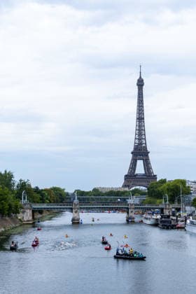 SWIMMING - EAC 2026 PARIS,FRANCE,04.AUG.26 - SWIMMING - European Aquatics Championships Paris 2026, open water, 10km, men. Image shows an overview with the Eiffel Tower.  GEPAxpictures xPhilippxBrem