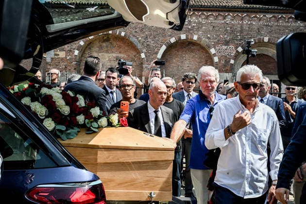 August 4, 2026, Milan, Mi, Italy: Franco Baresi s funeral at the Basilica of Sant Ambrogio, the city gathers to pay its last respects to the historic AC Milan captain. Milan, August 4, 2026 The Last Farewell To Franco Baresi: Hundreds In Santoo¡o Ambrogio For The Funeral  - ZUMAa289 0863327051st Copyright: xNicolaxMarfisix xAgfx