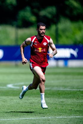 Romulo (RB Leipzig, 40) beim Sprint, RB Leipzig, Fussball, Trainingslager Austria, Saison Vorbereitung, Saison 2026 2027, GER, 04.08.2026, Eibner-Pressefoto Andreas Ulmer RB Leipzig, Fussball, Trainingslager Austria, Saison Vorbereitung, Saison 2026 2027, GER, 04.08.2026, *** Romulo RB Leipzig, 40 during a sprint, RB Leipzig, soccer, training camp in Austria, preseason, 2026–2027 season, GER, August 4, 2026, Eibner Press Photo: Andreas Ulmer, RB Leipzig, soccer, training camp in Austria, preseason, 2026–2027 season, GER, August 4, 2026, Copyright: xEibner-Pressefoto AndreasxUlmerx EP_AUR