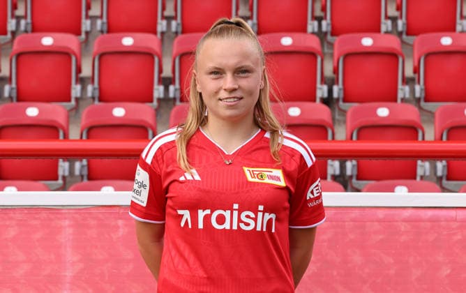 Leni Hof ; 1.FC Union Berlin FCU Fußball 1.BL Bundesliga Frauen Damen Porträttermin Saison 2026 2027 Headshot, Porträt, Portrait, Vorstellung, Präsentation, Pressetermin, GER 04.08.2026 *** Leni Hof 1 FC Union Berlin FCU Soccer 1 BL Bundesliga Women s League Portrait Session 2026–2027 Season Headshot, Portrait, Introduction, Presentation, Press Event, GER 04 08 2026